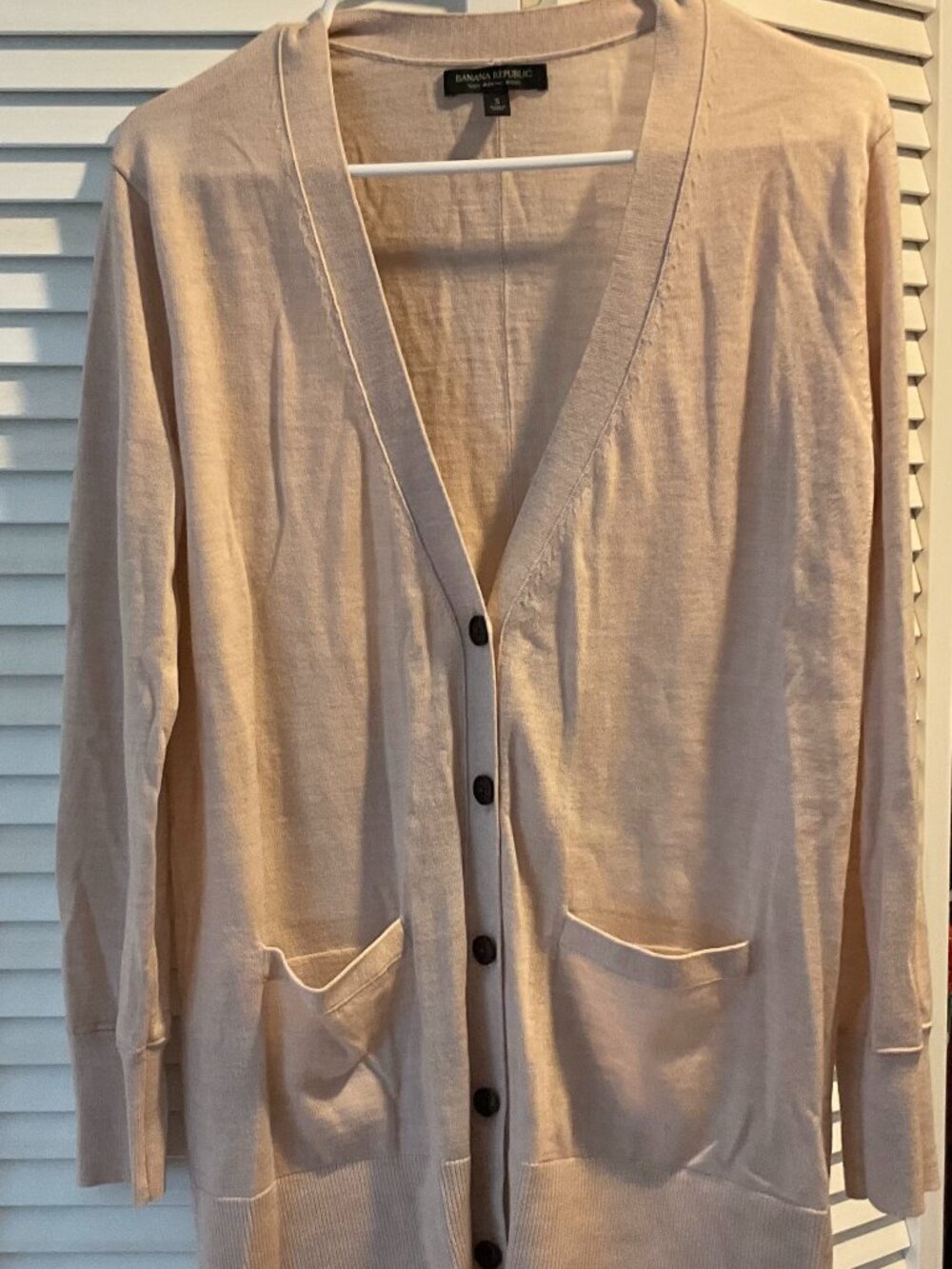 Banana Republic cream cardigan